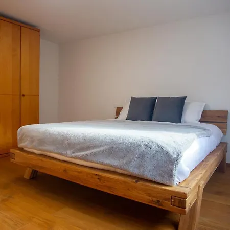 Penthouse - Mit Grosser Dachterrasse Und Panoramablick アパート