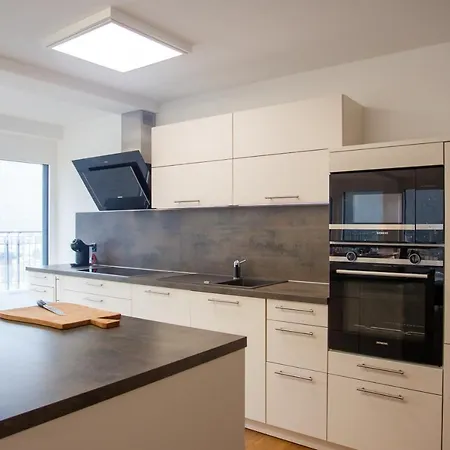 Penthouse - Mit Grosser Dachterrasse Und Panoramablick