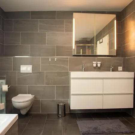Penthouse - Mit Grosser Dachterrasse Und Panoramablick * Visp